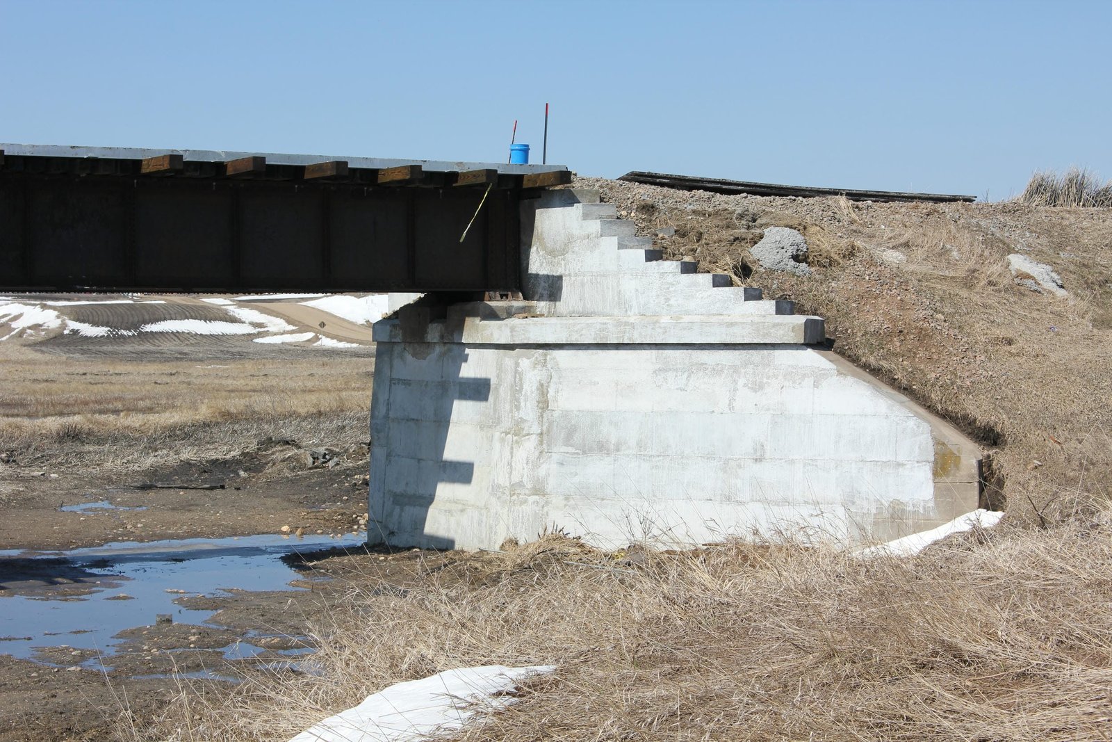 East abutment